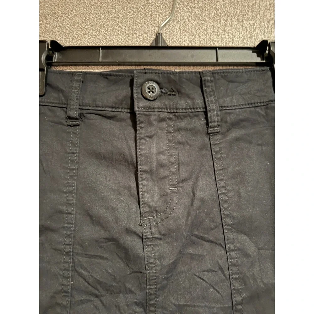 Lee Black Utility  Women 6 M Cotton Blend Mini Skirt Built-in Shorts 4 Pocket